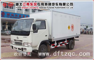東風(fēng)金霸爆破器材運(yùn)輸車